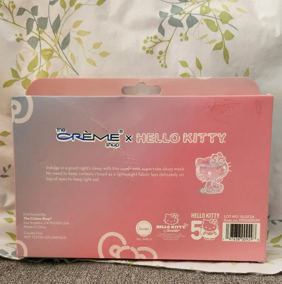 The Creme Shop X Hellp Kitty 50th Annversary Limited Edition Eye Mask, Face Mask - Picture 3 of 6